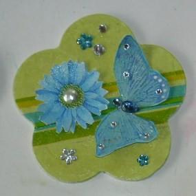 fleur papillon bleu